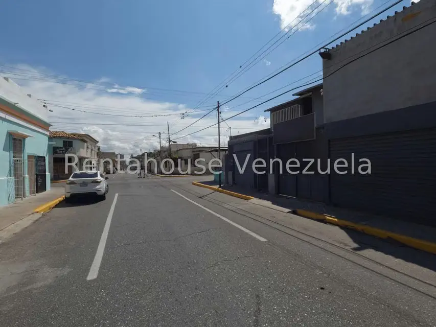 Comercial (Local Comercial) en Venta en Centro, Lara - 33