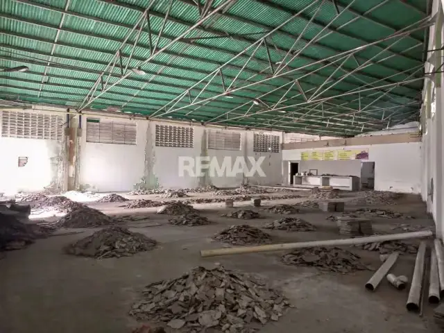 Se Alquila Amplio Galpón de 550 m² en Av. Raúl Leoni, Maturín, Monagas