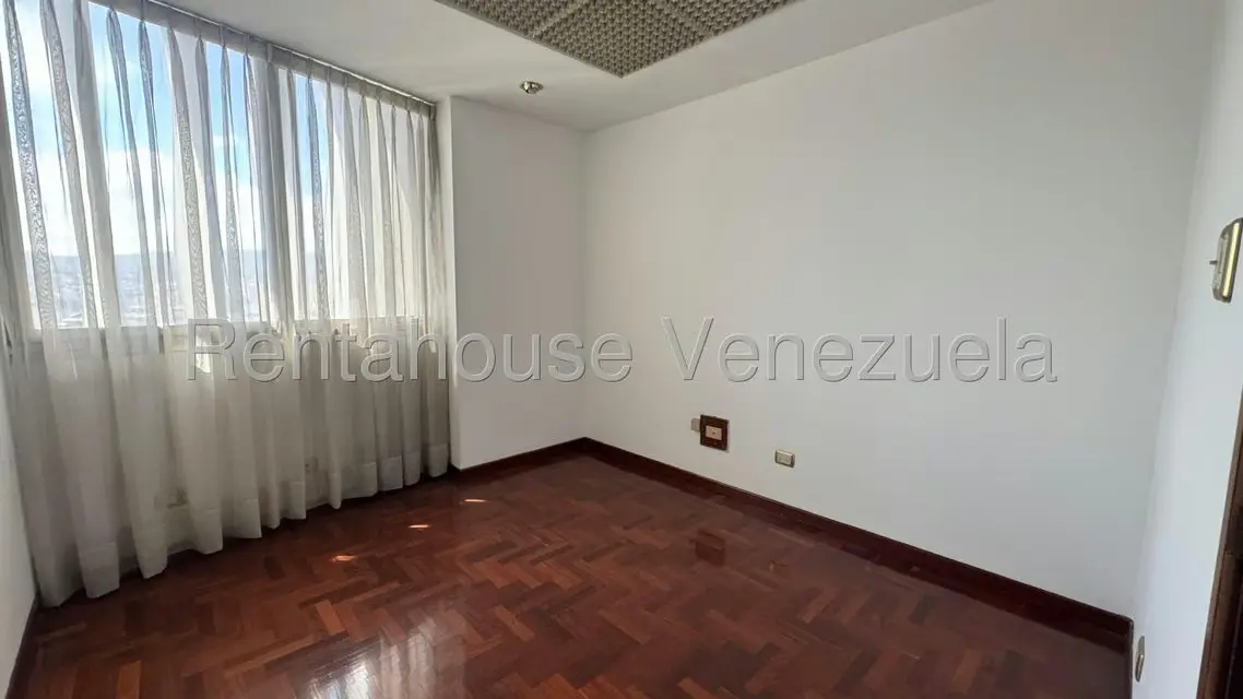 Local Comercial en Venta en Parroquia Catedral, Distrito Metropolitano - 15