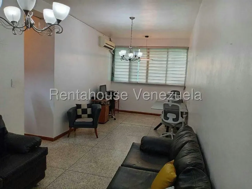 Apartamento (Planta Baja) en Venta en Parroquia La Candelaria, Distrito Metropolitano - 6