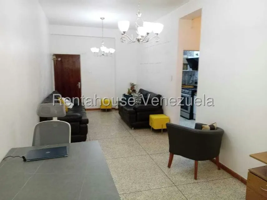 Apartamento (Planta Baja) en Venta en Parroquia La Candelaria, Distrito Metropolitano - 7