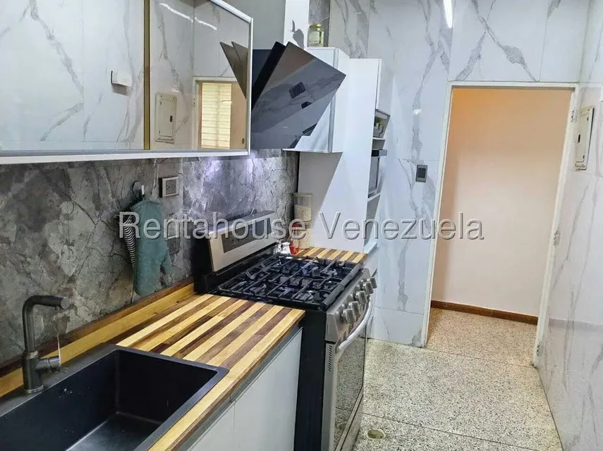 Apartamento (Planta Baja) en Venta en Parroquia La Candelaria, Distrito Metropolitano - 9