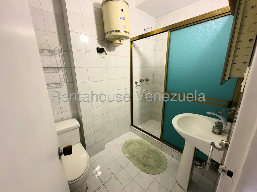 Apartamento (1 Nivel) en Venta en Santa Monica, Distrito Metropolitano - 13