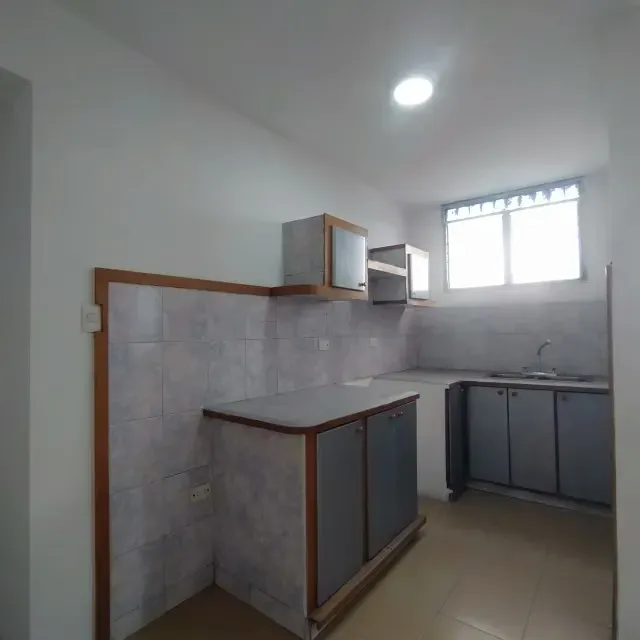 Edificio en Venta Oportunidad Por Inversión Av.Romulo Gallegos. - 6