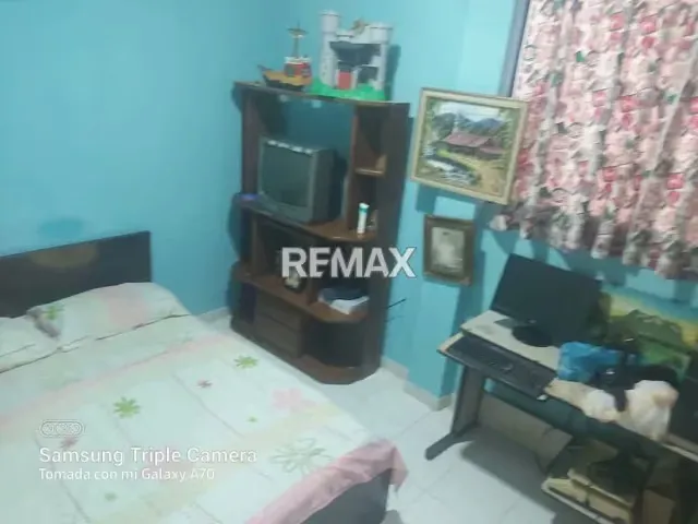 Se vende hermosa casa unifamiliar, ubicada en la Urbanización Campo alegre - 6