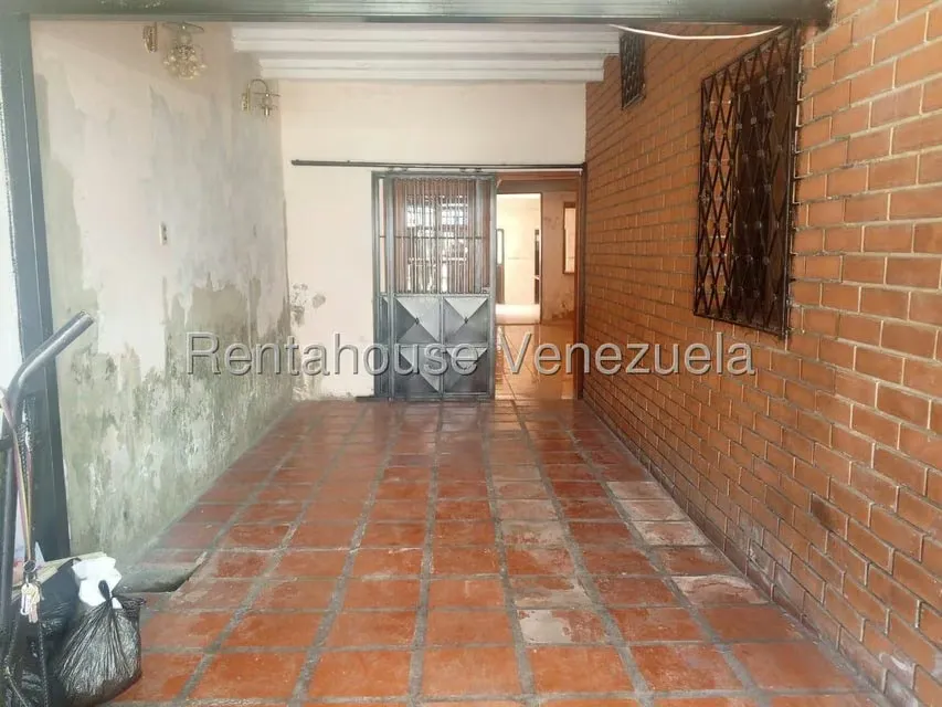 Casa (1 Nivel) en Venta en Parroquia Catedral, Lara - 2