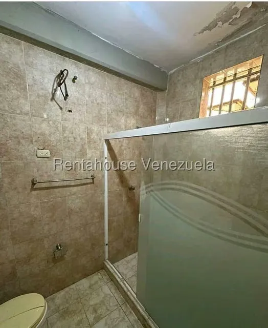 Casa (1 Nivel) en Venta en Parroquia Catedral, Lara - 13