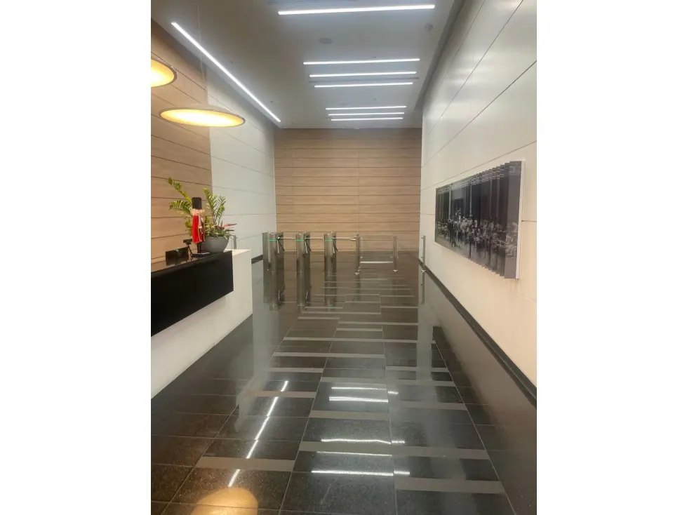 Vendo oficina nueva 170 m2 Las Mercedes 6382 - 6