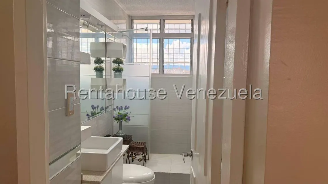 Apartamento (1 Nivel) en Venta en San Bernardino, Distrito Metropolitano - 13
