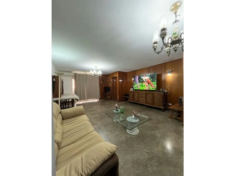 Amplio PH en venta. En Bello Monte - 5