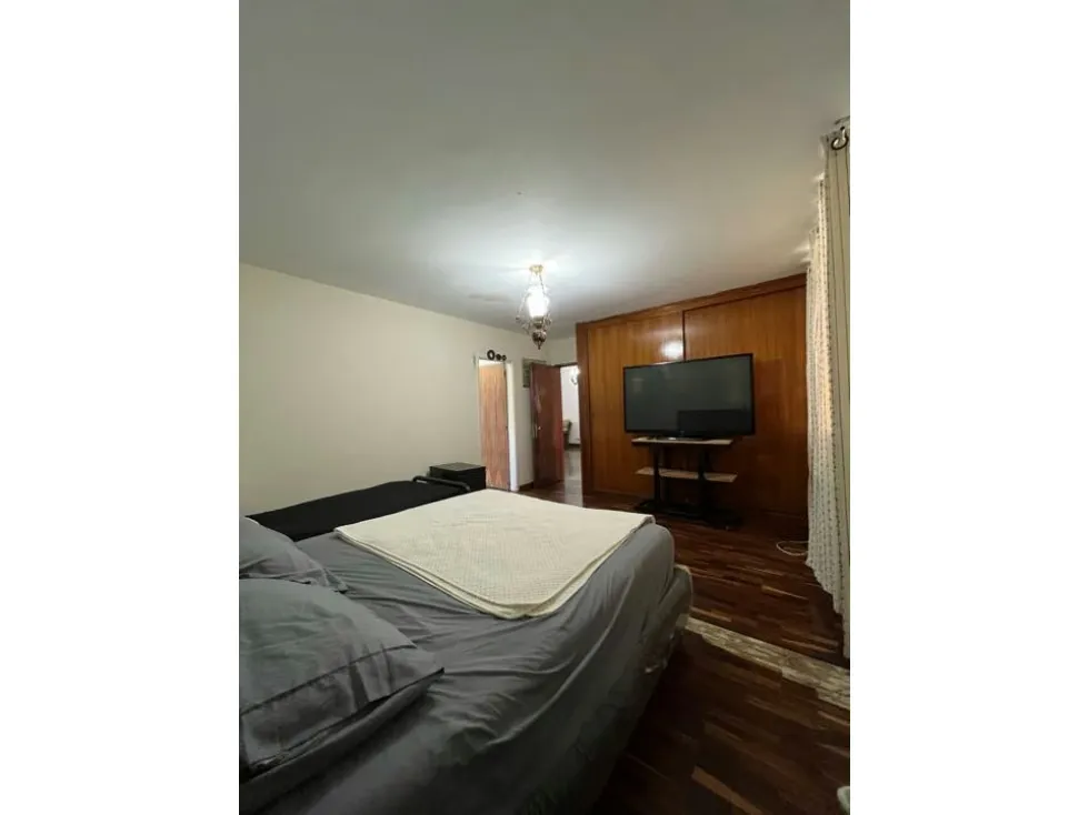 Amplio PH en venta. En Bello Monte - 6