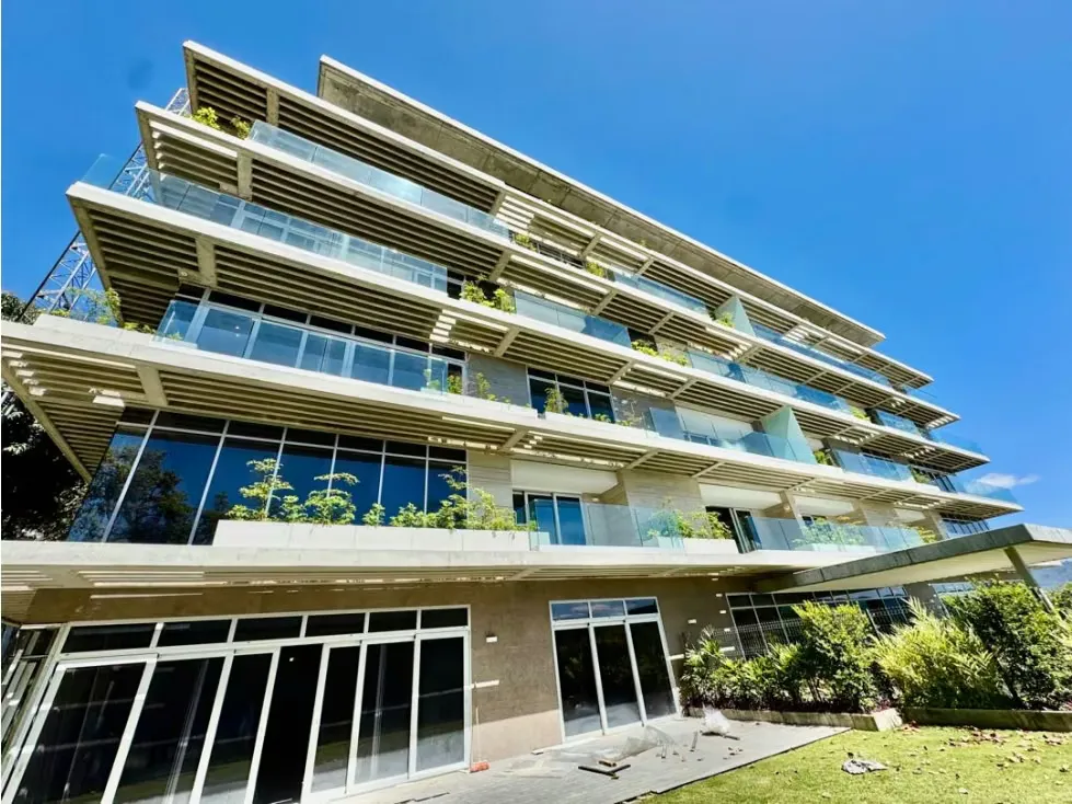 Se vende PH 687m2 4h+2s+ch/7b/5p Altamira - 2