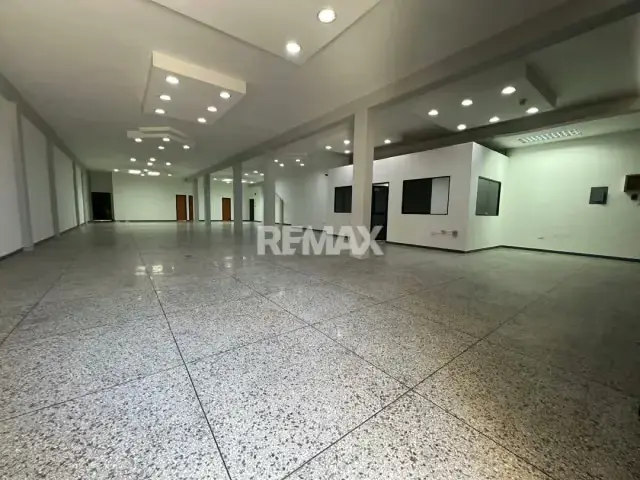 Local comercial en alquiler calle Boyaca Oeste