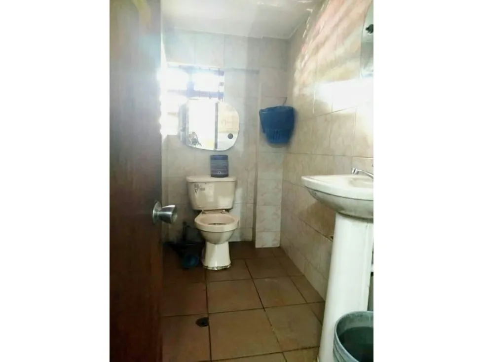 Vendo edificio comercial y residencial 360m2 Centro de Catia 9051 - 6