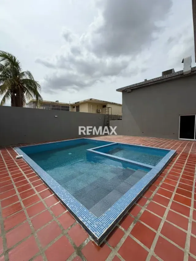 Casa en venta Urb. La Coromoto - 15