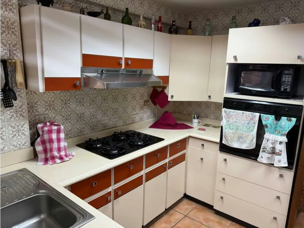 En venta casa 230m San Bernardino.Municipio Libertador.Caracas - 11
