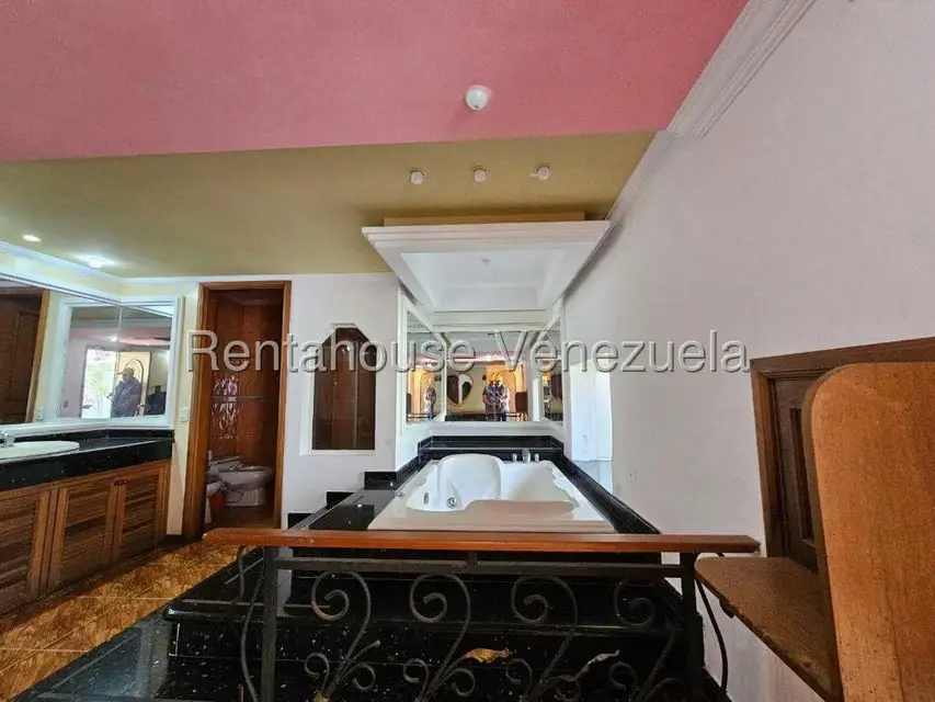 Comercial (Posada) en Venta en El Junquito, Distrito Metropolitano - 16