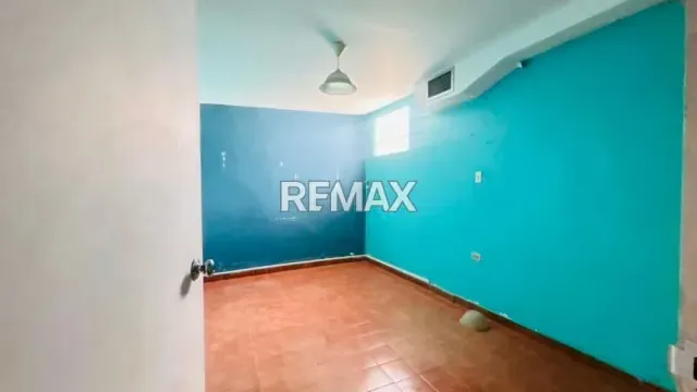 Local Amplio en Venta en el Centro en calle Arismendi - 7