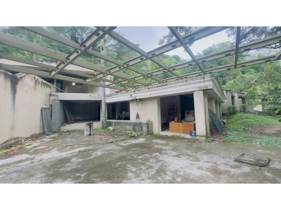 Casa para terminar proyecto Cerro Verde NEGOCIABLE - 11
