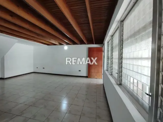 ESPACIOSA Y PRACTICA CASA EN VENTA. URB. SANTA LUCÍA, SECTOR BUENOS AIRES. LA ASUNCIÓN. ISLA DE MARGARITA. - 5