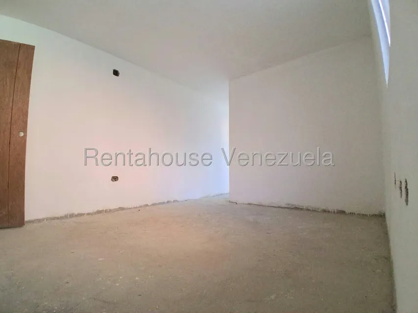 Apartamento (Planta Baja) en Venta en Colinas de La Tahona, Distrito Metropolitano - 12