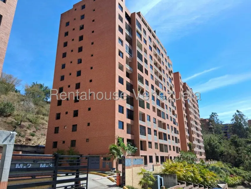 Apartamento (Planta Baja) en Venta en Colinas de La Tahona, Distrito Metropolitano - 3