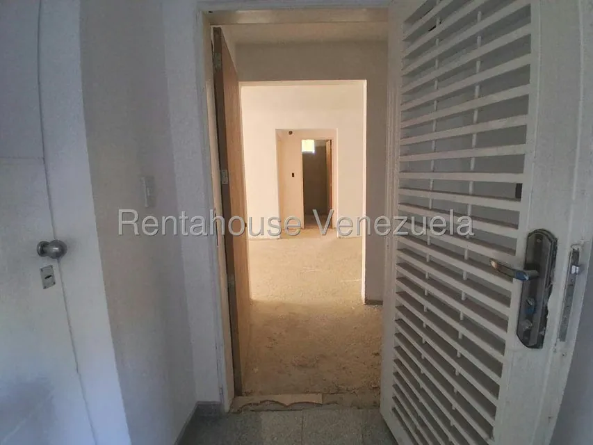Apartamento (Planta Baja) en Venta en Colinas de La Tahona, Distrito Metropolitano - 4