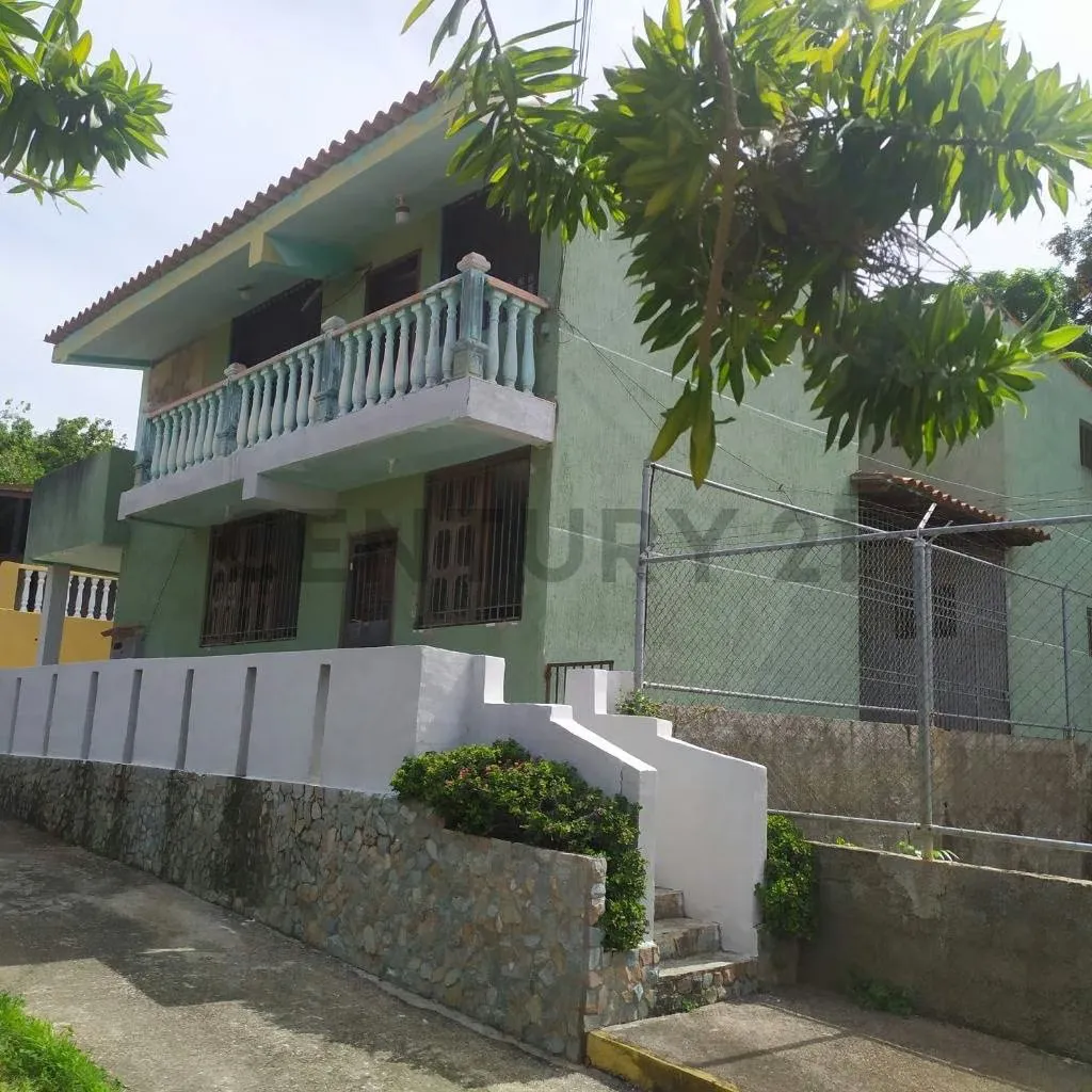 CASA EN VENTA EN CENTRO DE LA ASUNCIÓN ISLA DE MARGARITA
