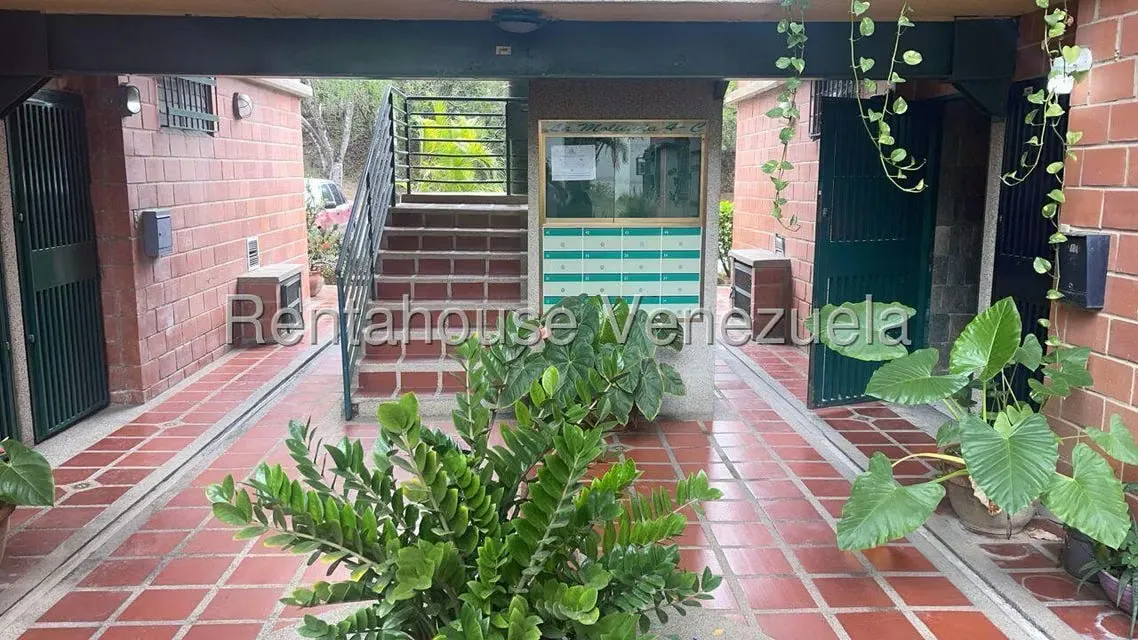 Apartamento (1 Nivel) en Alquiler en Nueva Casarapa, Miranda - 2