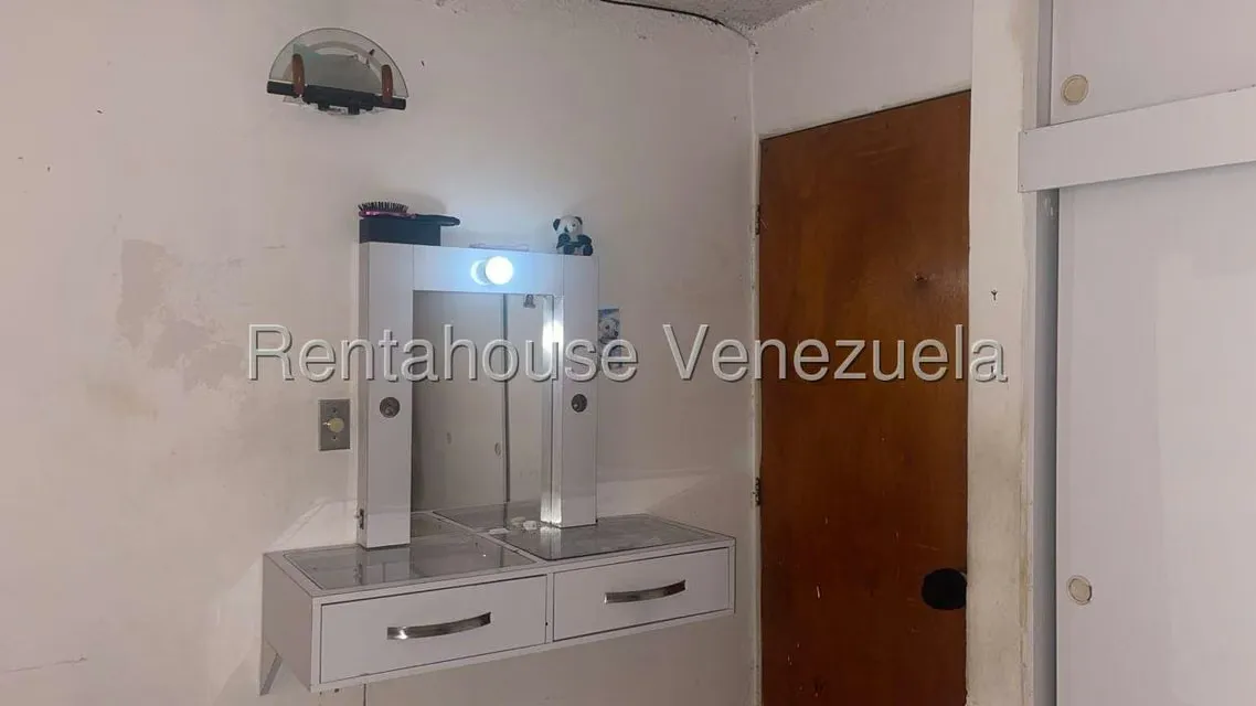 Apartamento (1 Nivel) en Alquiler en Nueva Casarapa, Miranda - 9
