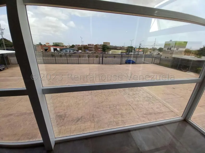Comercial (Edificio) en Venta en Centro, Falcon - 16
