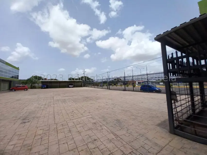 Comercial (Edificio) en Venta en Centro, Falcon - 23