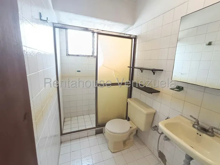 Apartamento (1 Nivel) en Alquiler en Don Blas, Miranda - 15