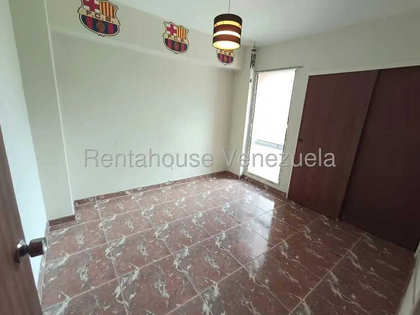 Apartamento (1 Nivel) en Alquiler en Don Blas, Miranda - 16