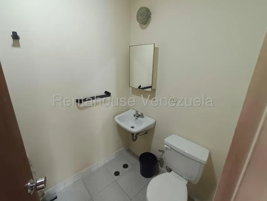 Apartamento (1 Nivel) en Alquiler en Don Blas, Miranda - 18