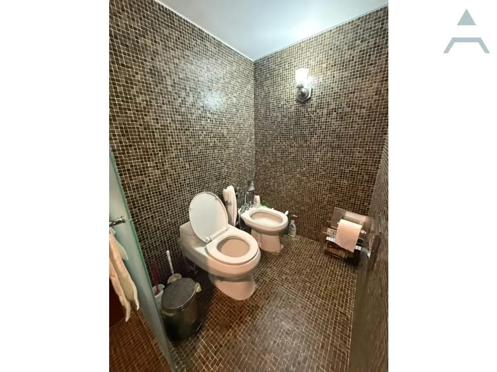 Se vende/alquila Casa 2.149m² 4h+2s/5b/30p La Lagunita - 24