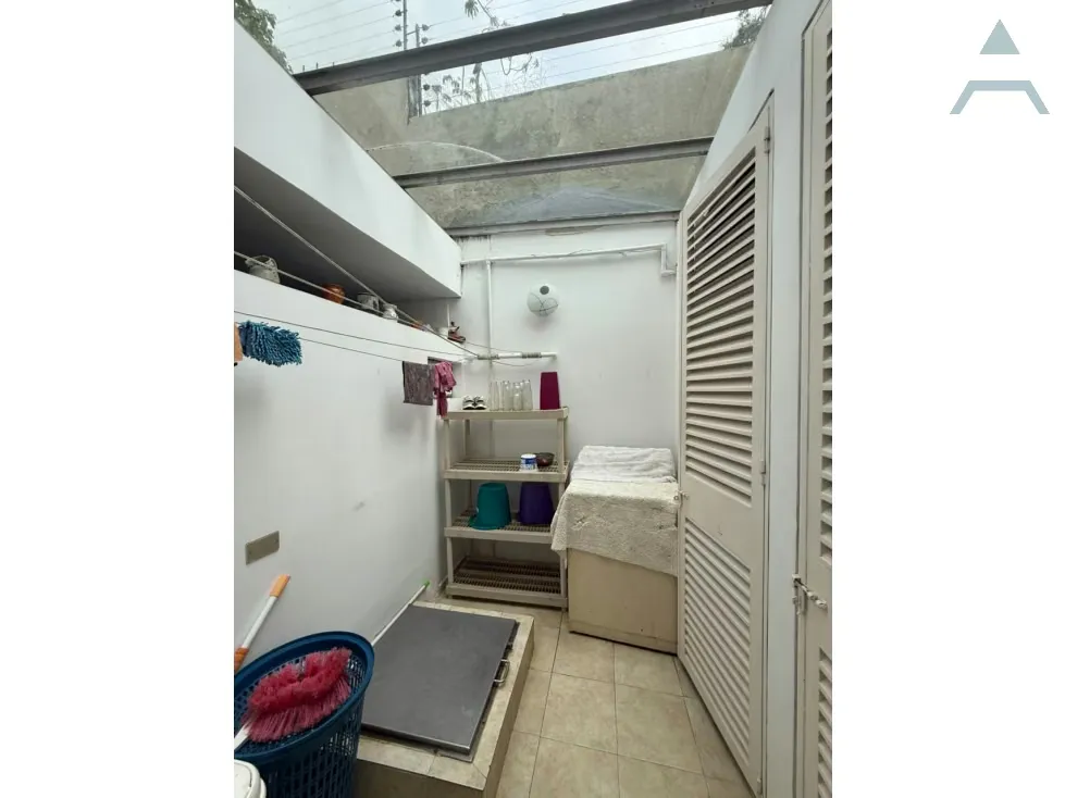 Se vende/alquila Casa 2.149m² 4h+2s/5b/30p La Lagunita - 29