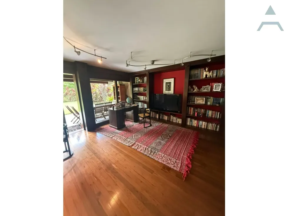 Se vende/alquila Casa 2.149m² 4h+2s/5b/30p La Lagunita - 32