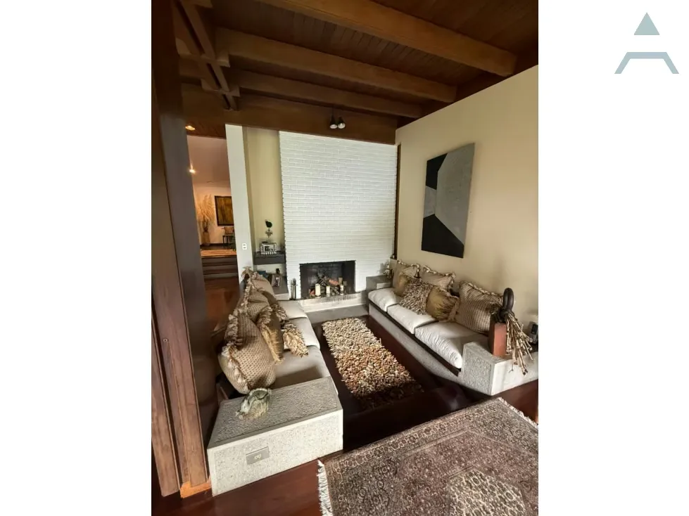 Se vende/alquila Casa 2.149m² 4h+2s/5b/30p La Lagunita - 5