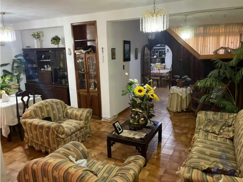 Vendo casa 157m2 Calle Anzoategui, Guatire 8012 - 5