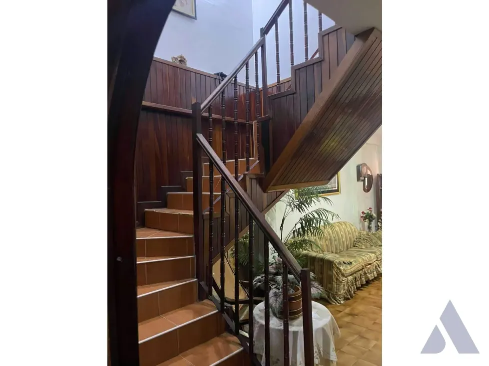 Vendo casa 157m2 Calle Anzoategui, Guatire 8012 - 8
