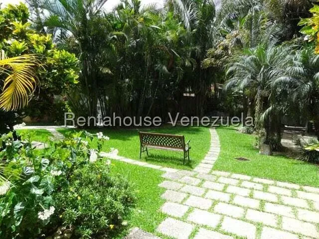 Casa (Duplex) en Venta en Colinas del Tamanaco, Distrito Metropolitano - 44