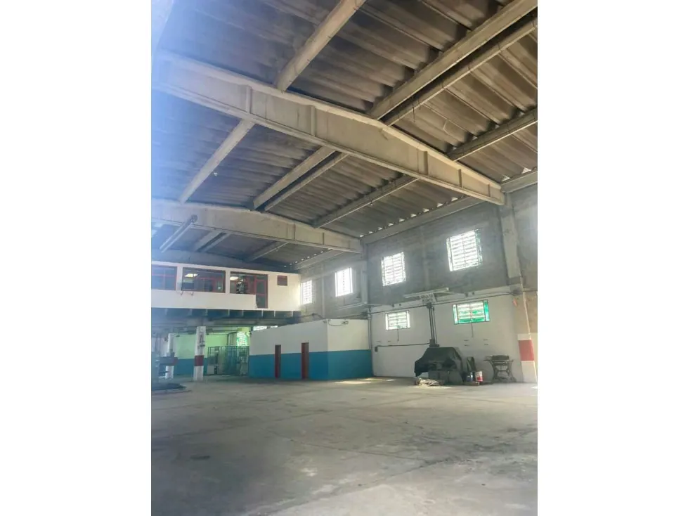 En venta galpón industrial 2.300m2 El Marqués Guatire 7531 - 3