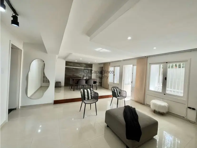 En venta casa apartoquinta en calle cerrada EN VALENCIA