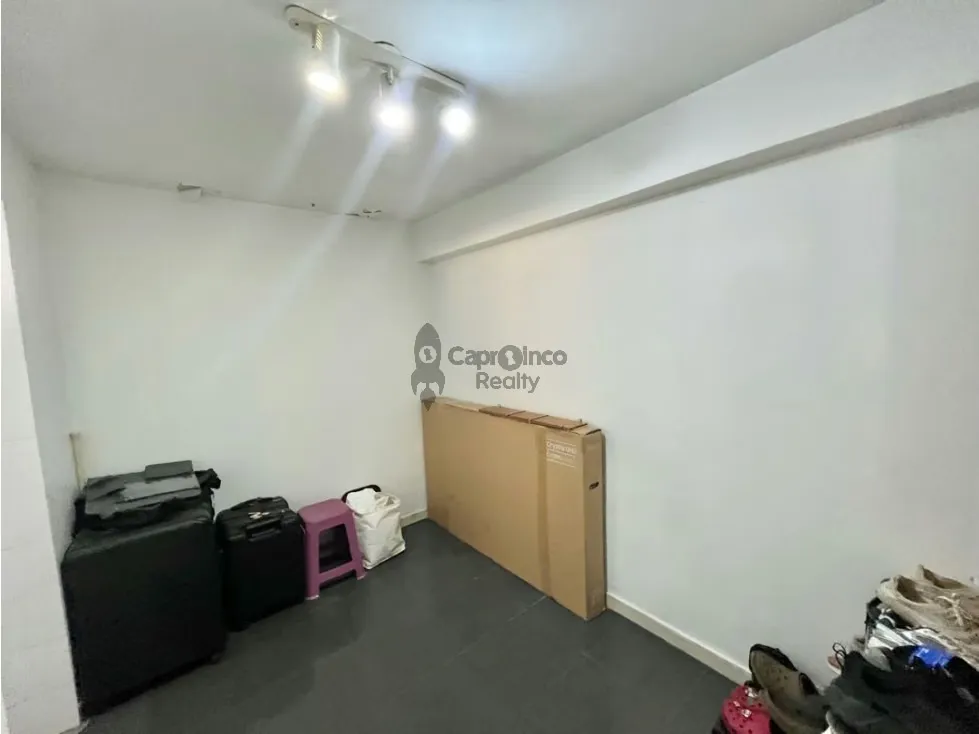 En venta casa apartoquinta en calle cerrada EN VALENCIA - 26