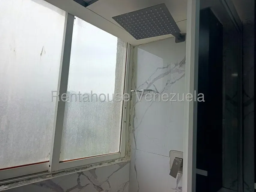 Apartamento (1 Nivel) en Alquiler en Playa Moreno, Nueva Esparta - 34