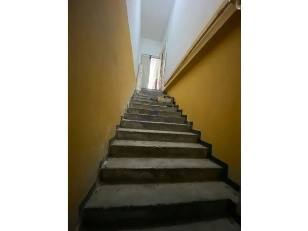 Alquilo/Vendo edificio 1.054m2 Catia 8383 - 14