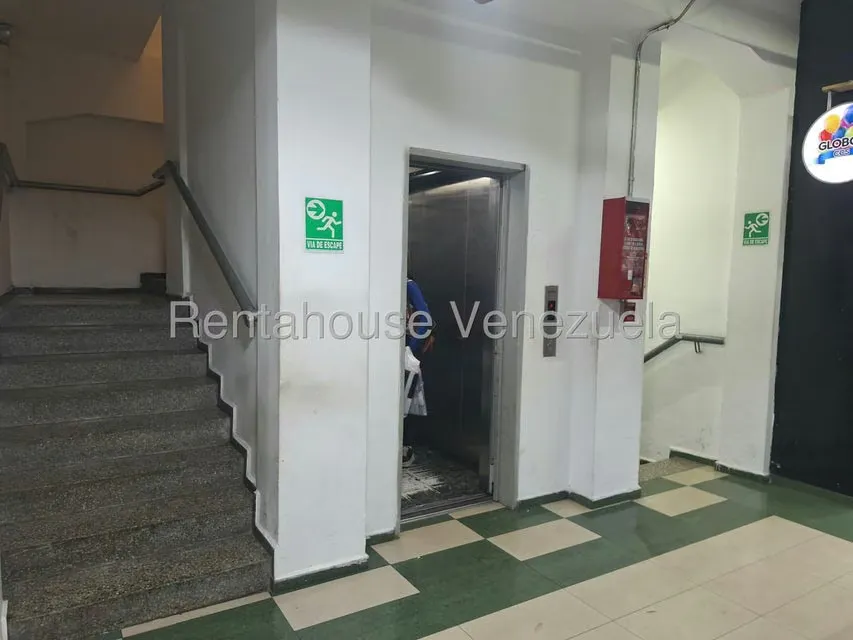 Local Comercial en Venta en Parroquia La Candelaria, Distrito Metropolitano - 5