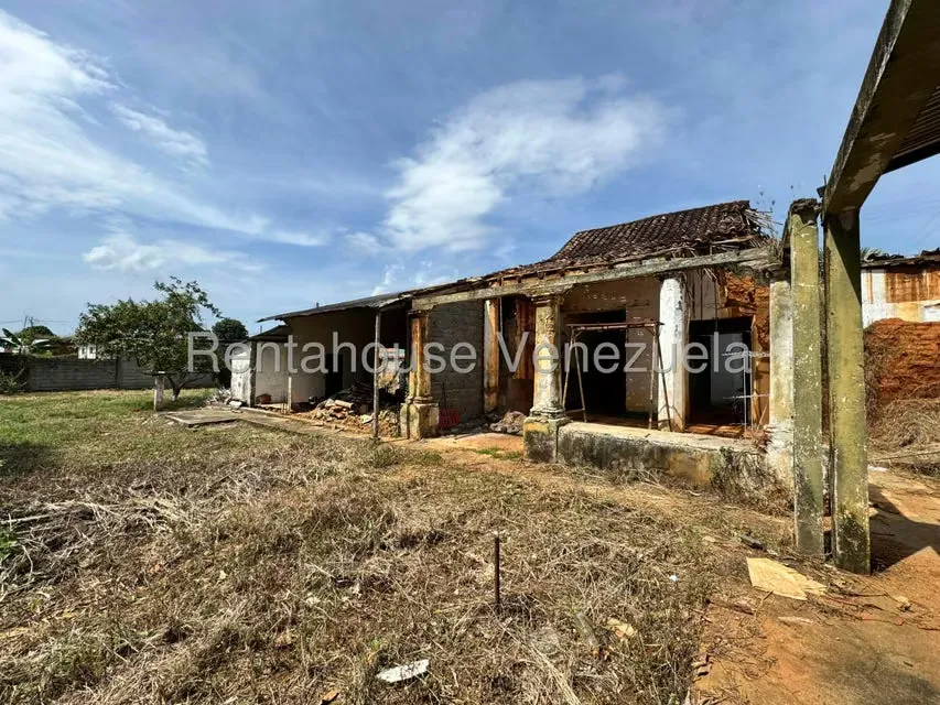 Terreno (Comercial) en Venta en Centro, Portuguesa - 4