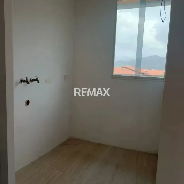 Vendo apartamento en Urbanizacion Terrazas de San Pedro II. Guarenas - 9
